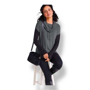 Hugs by Soft Surroundings Women’s Oversize Cowl Neck Sweater Lounge Gray/Black M